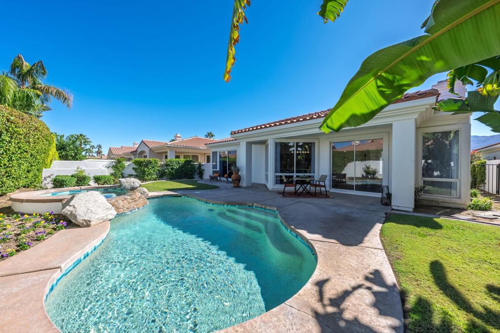 La Quinta Fairways - Residential
