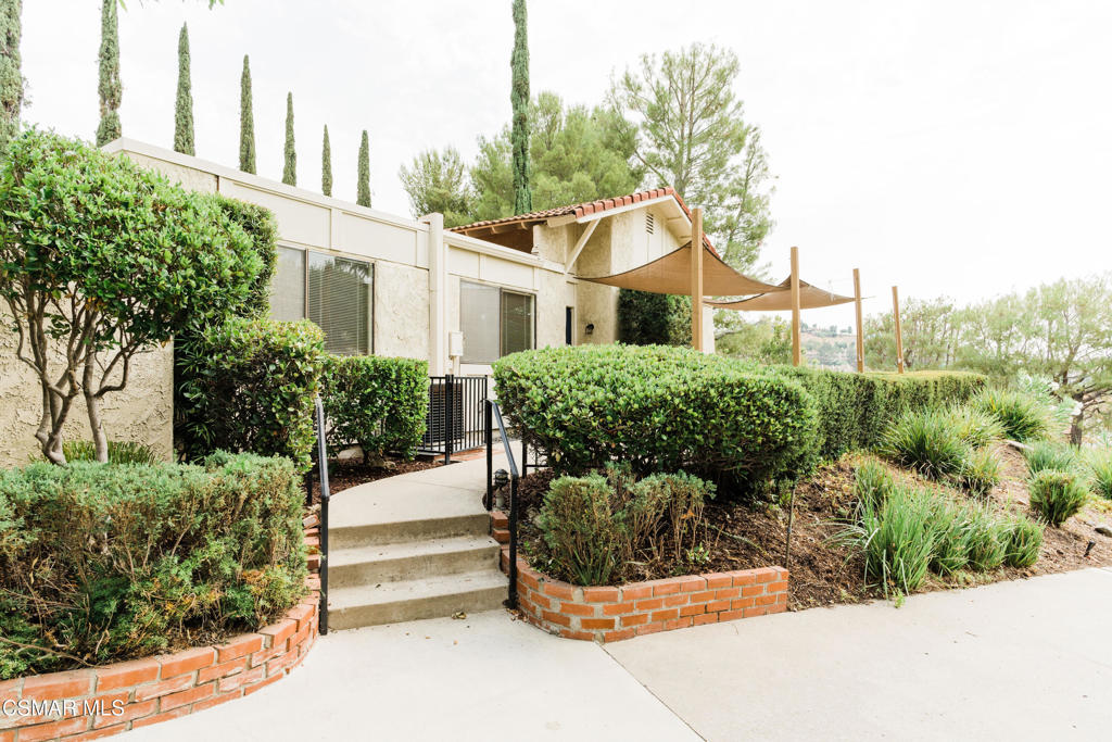 32355 Saddle Mountain Drive