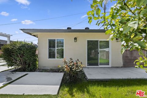Tiny photo for 6229 Sylvia Avenue, Tarzana, CA 91335 (MLS # 26778779)