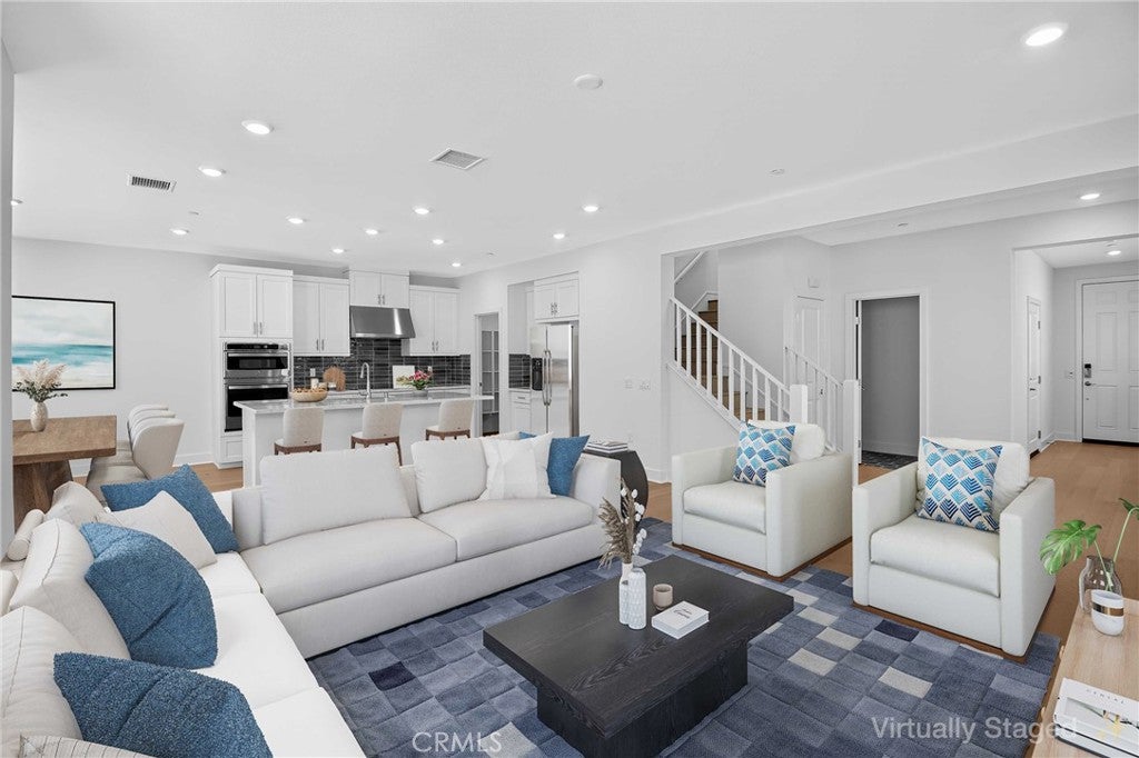 475 Citrus Oak Road