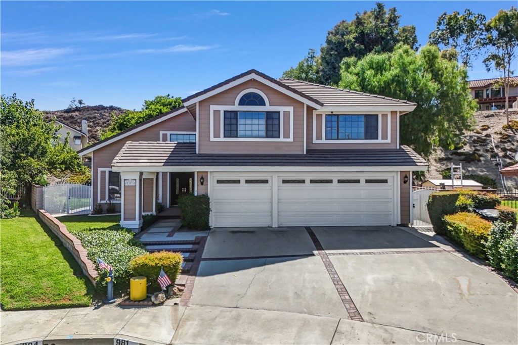 981 Silvertip Drive