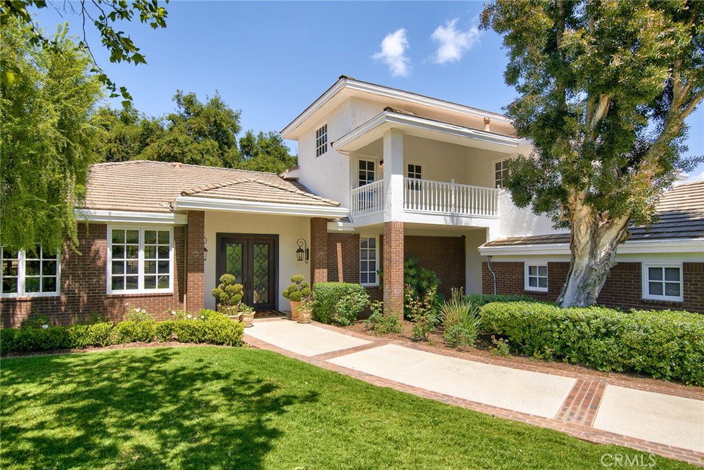 5135 Island Forest Place