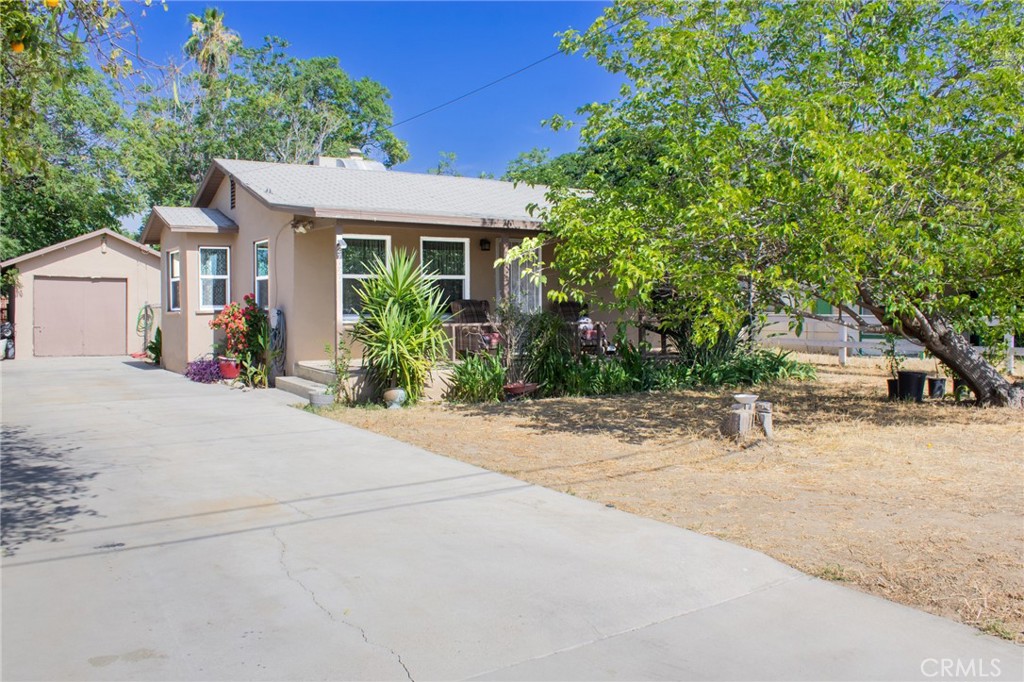 Photo 1 of 22 — 27020 Girard, Hemet, CA 92544