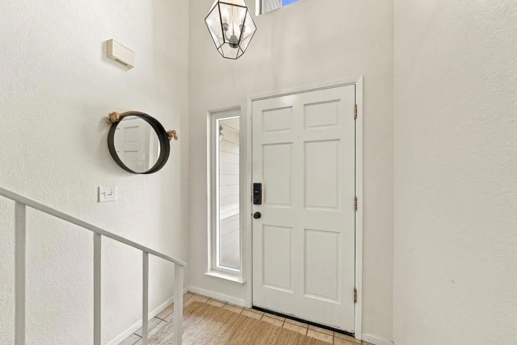 4 Carriage Lane
