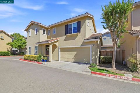 Photo of 769 Plantation Ln, Hayward, CA 94544 (MLS # 41135982)