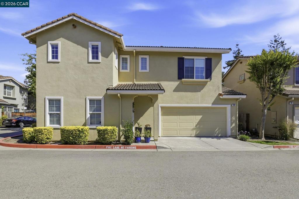 769 Plantation Ln
