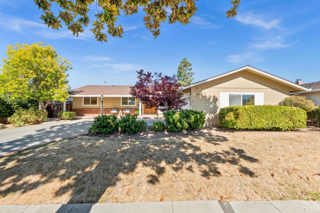 1544 Klamath Drive