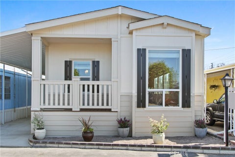 Photo of 22600 Normandie Avenue #12, Torrance, CA 90502 (MLS # OC26200963)