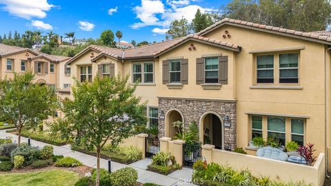 Photo of 232 S Auburn Heights LN, Anaheim, CA 92807 (MLS # OC26114603)