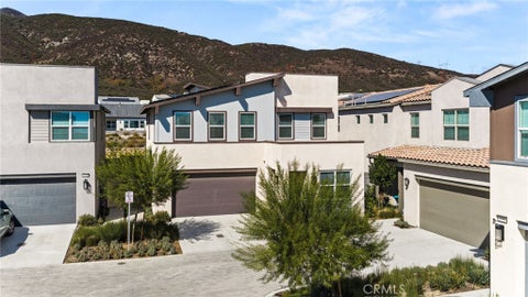 Photo of 15946 Caterpillar DR, Fontana, CA 92336 (MLS # IG26218573)