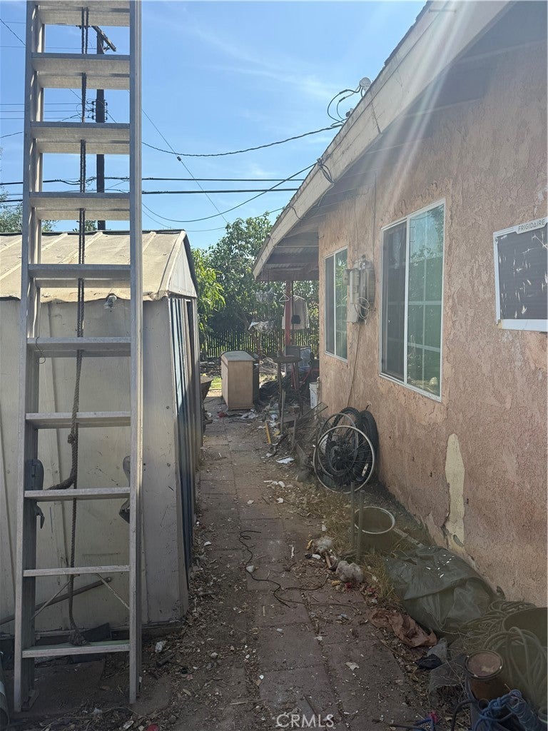 1849 W 30th