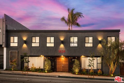 Photo of 1626 Centinela Avenue #204, Inglewood, CA 90302 (MLS # 26640533)