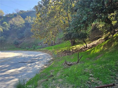 Photo of 2161 Laurel Canyon Boulevard, Los Angeles, CA 90046 (MLS # RS25253330)
