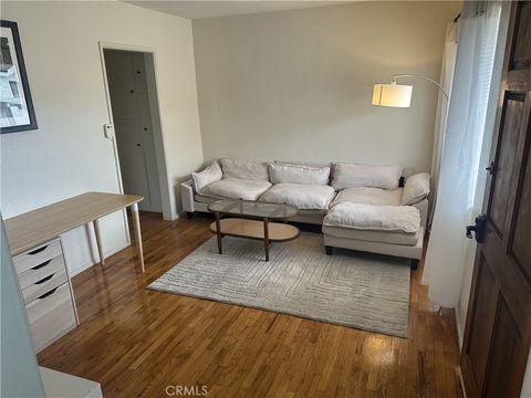 Photo of 630 1st Pl #4, Hermosa Beach, CA 90254 (MLS # SB26070480)