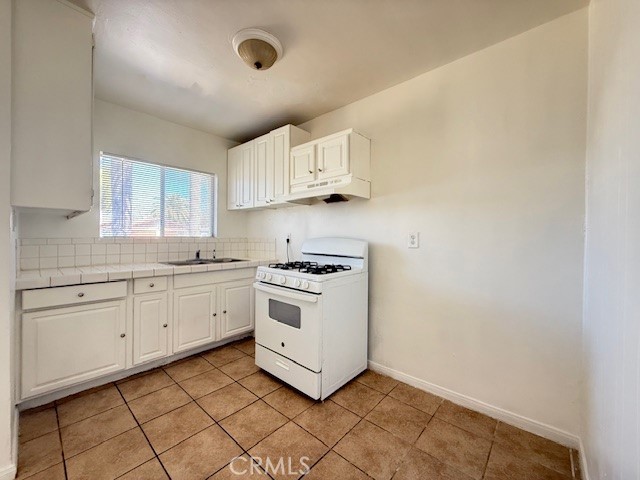 818 E C St