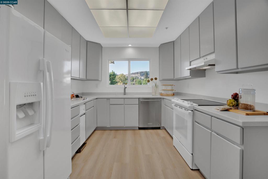 GREENBROOK - Residential