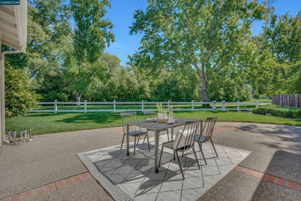 GREENBROOK - Residential