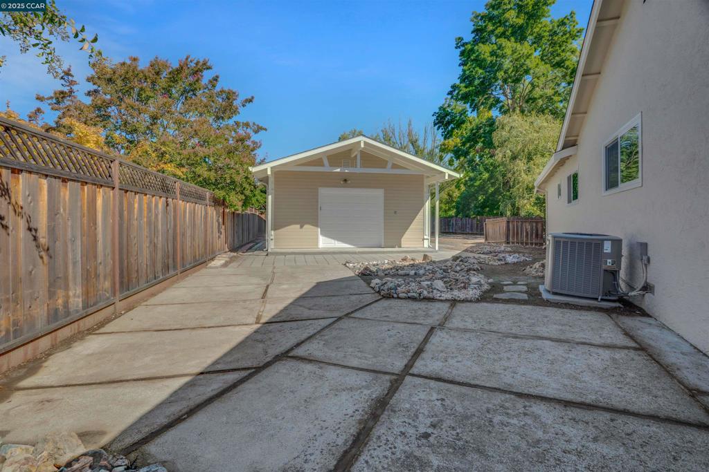 GREENBROOK - Residential