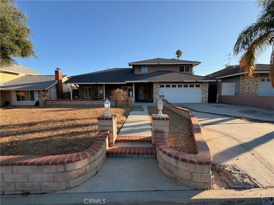 Great opportunity for a flip or for first time home buyer who is handy! Kitchen was remodeled recently and is in fantastic shape with luxury appliances. Half bath downstairs has also been remodeled. Upstairs bathroom is original. Master bathroom was in the process of being remodeled but was never finished, bathroom is completely demolished down to studs and materials for remodel are present and will be included with the sale of the house! Great neighborhood and great bones with a view of the hills right out your front door!



*Interior pics coming soon