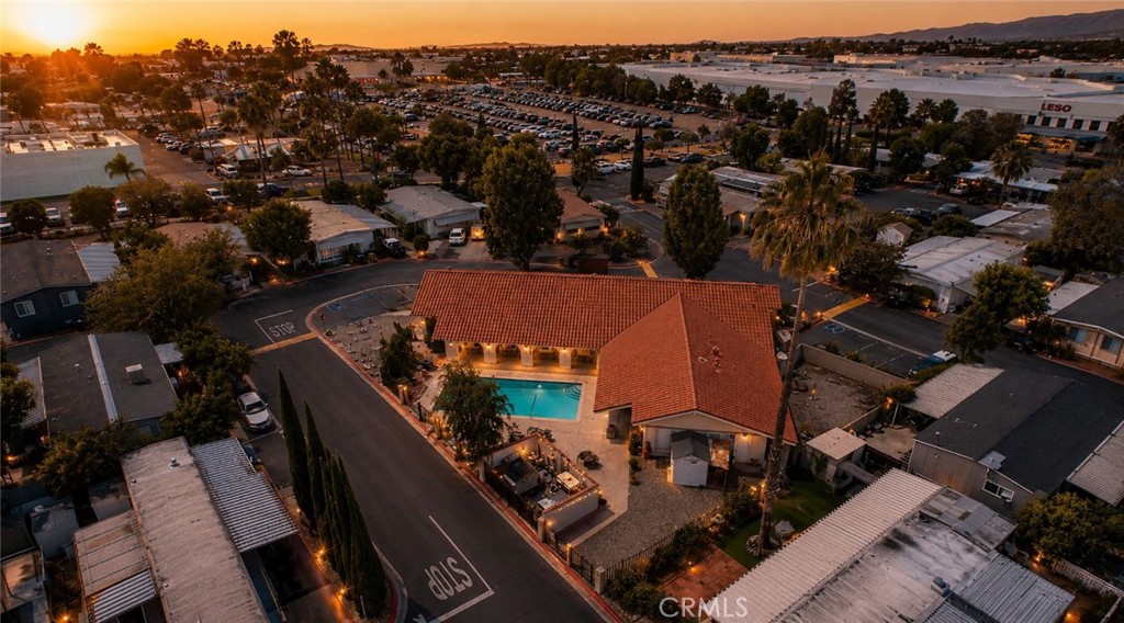995 Pomona Road 33