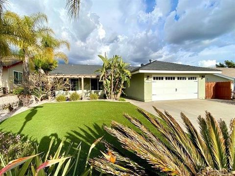 Photo of 13535 Los Olivos Avenue, Poway, CA 92064 (MLS # NDP2602254)