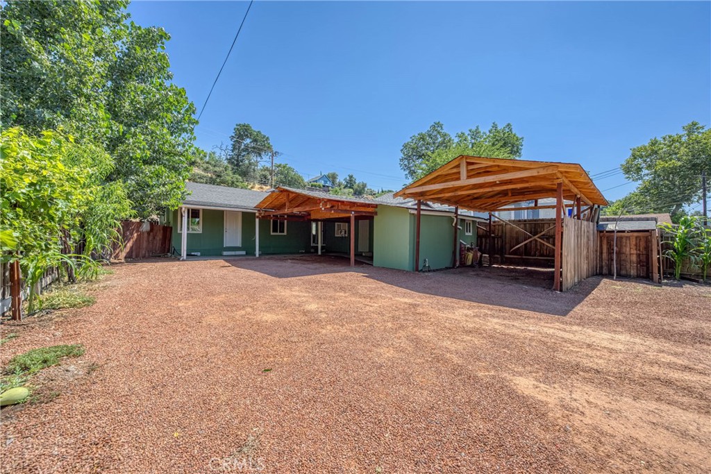 13510 Lower Lakeshore Drive