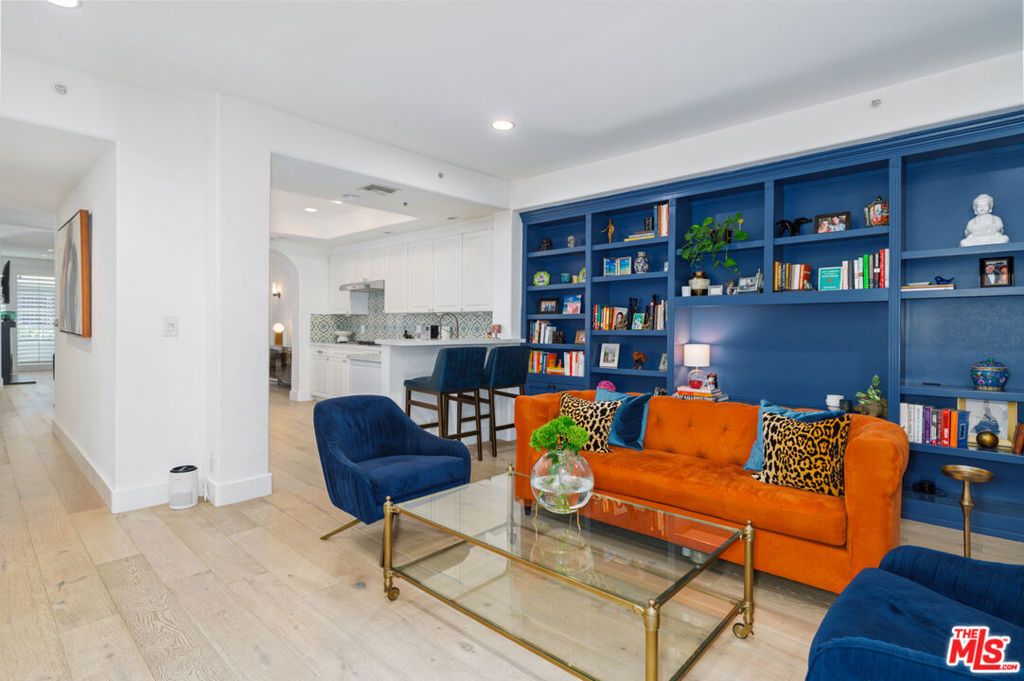 Photo of 11740 W Sunset Boulevard #14, Los Angeles, CA 90049 (MLS # 25595337)