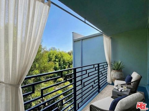 Photo of 1920 Hillcrest Road #12, Los Angeles, CA 90068 (MLS # 26717425)