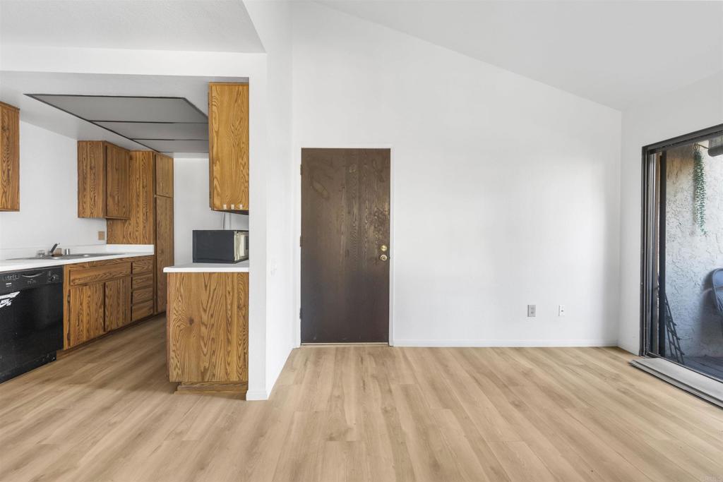 10222 Black Mountain Road 72