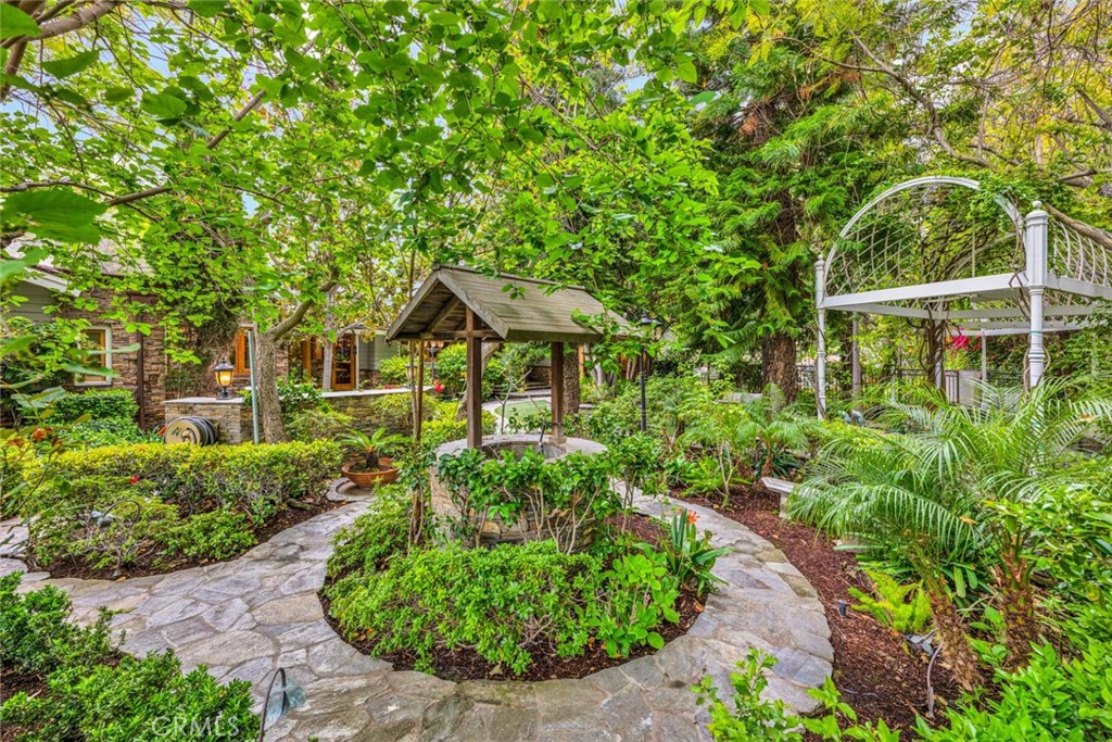 Lazy Creek Homeowners Association, Inc. - Residential