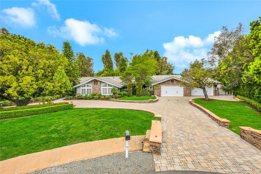 Lazy Creek Homeowners Association, Inc. - Residential