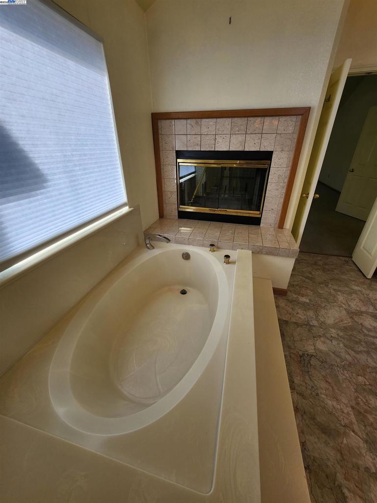 PLEASANTON - Residential