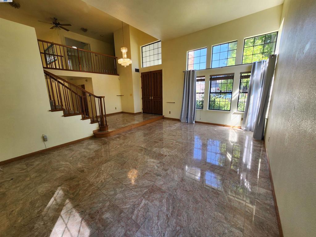 PLEASANTON - Residential