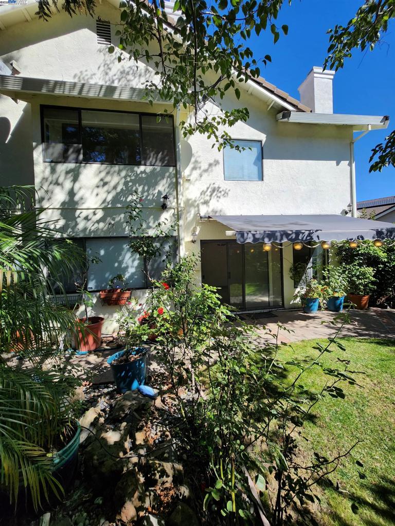 PLEASANTON - Residential