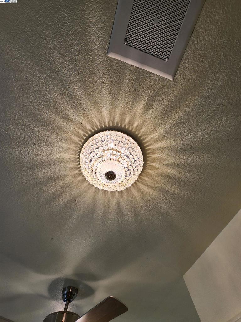 PLEASANTON - Residential