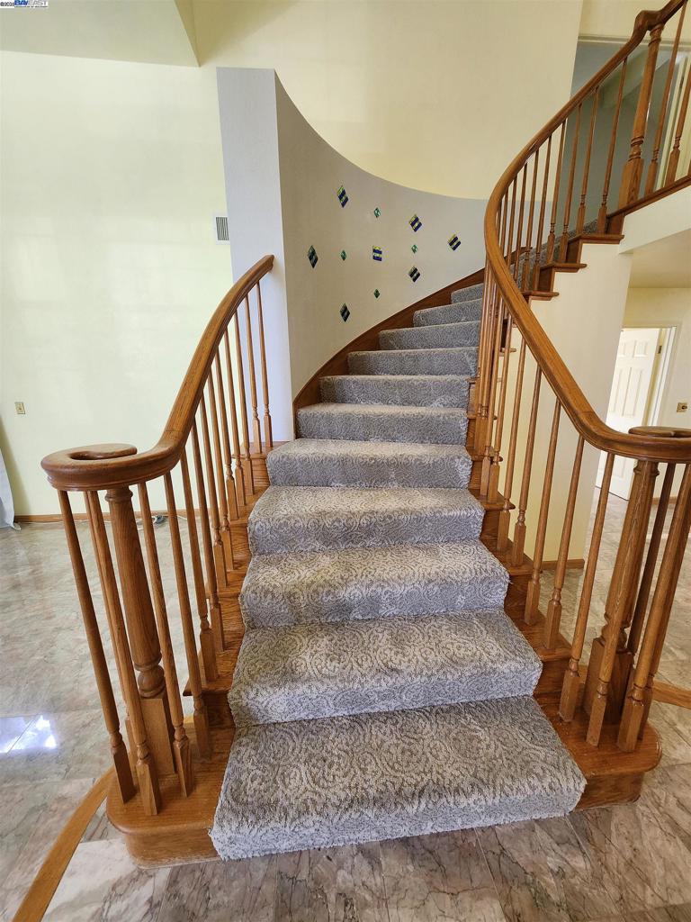 PLEASANTON - Residential