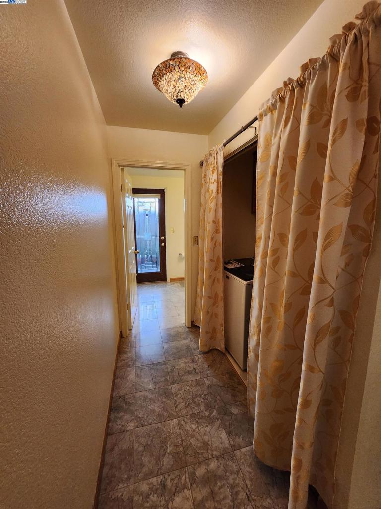 PLEASANTON - Residential