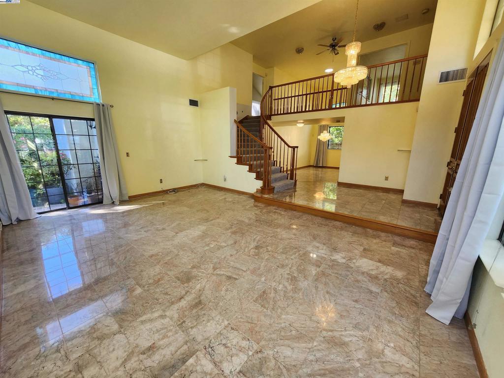 PLEASANTON - Residential