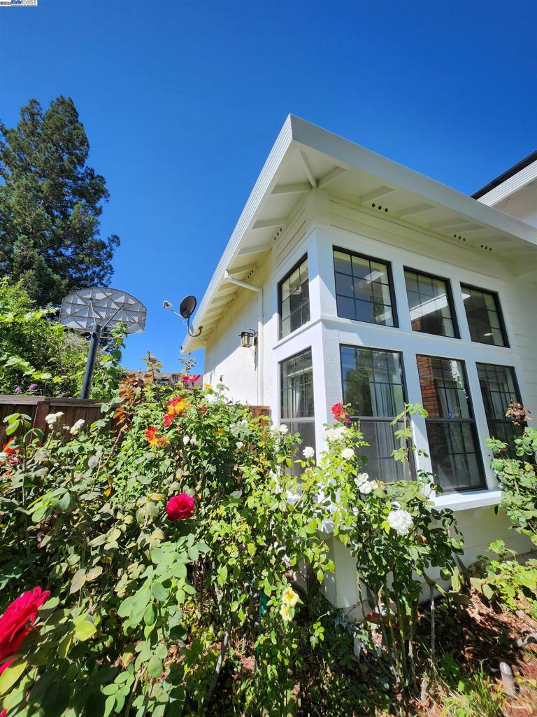 PLEASANTON - Residential