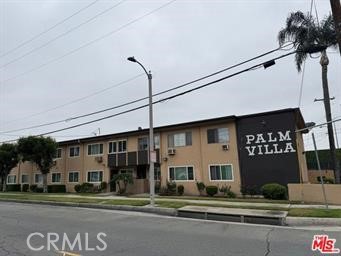 Complete renovated, super move-in condition 2 bedrooms 1 bath condo situated in a gated community, close to all amenities: such as shopping, school, hospital....