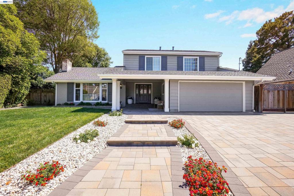9519 Broadmoor Dr