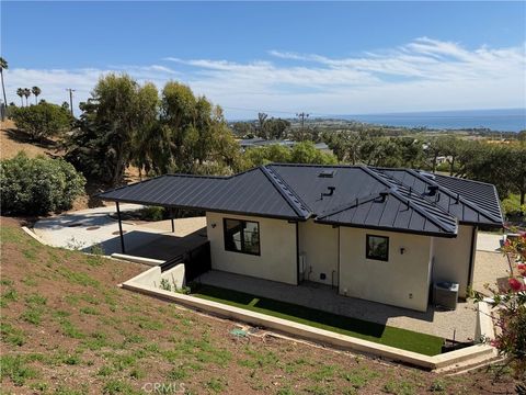 Photo of 33201 Cuthbert, Malibu, CA 90265 (MLS # SR26071314)