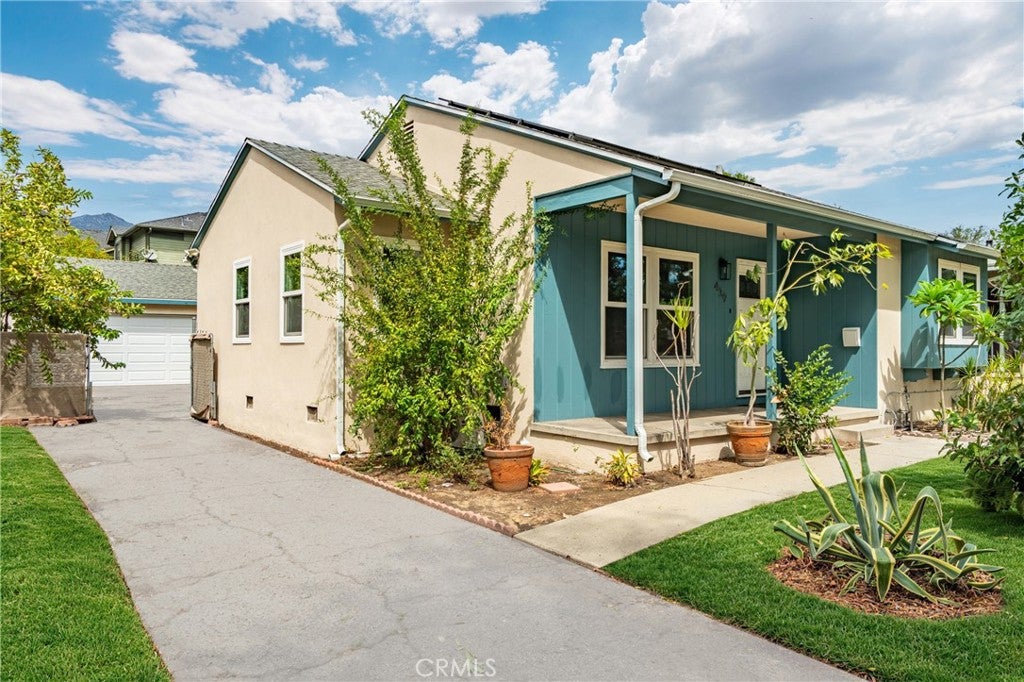 439 Montana Street