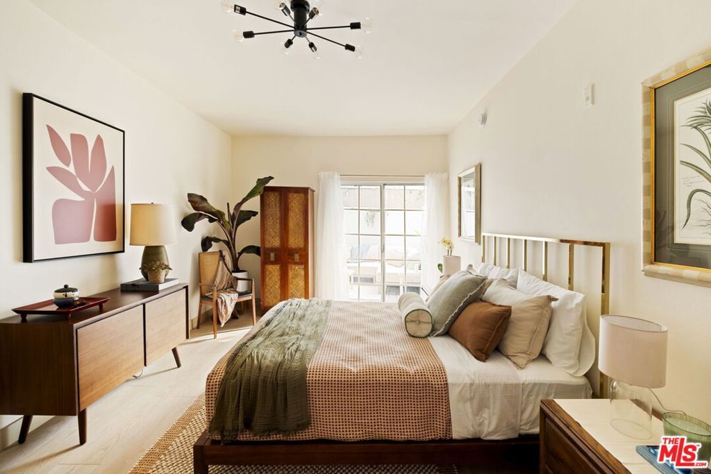 Photo of 1717 Malcolm Avenue #303, Los Angeles, CA 90024 (MLS # 25550727)