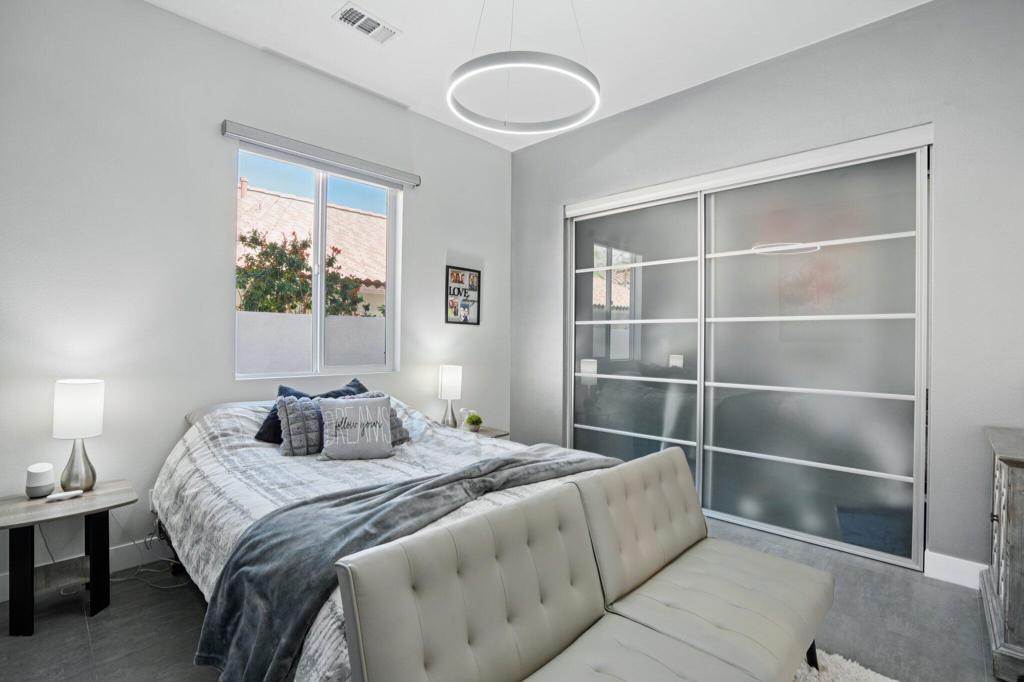 La Quinta Cove - Residential