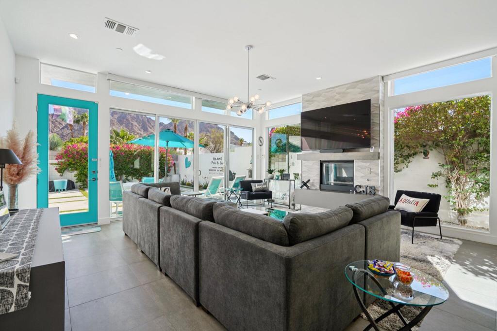 La Quinta Cove - Residential