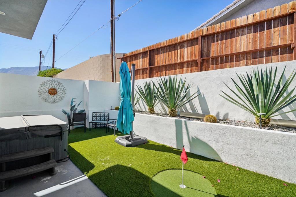 La Quinta Cove - Residential