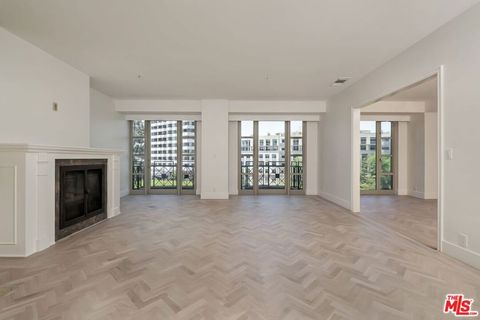 Photo of 10580 WILSHIRE Boulevard #4NE, Los Angeles, CA 90024 (MLS # 26852933)