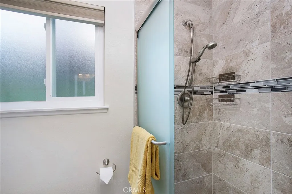 Orange, California 92867, United States, 3 Bedrooms Bedrooms, ,2 BathroomsBathrooms,Residential,Active,174138