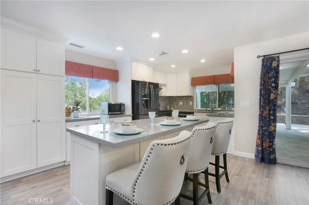 Orange, California 92867, United States, 3 Bedrooms Bedrooms, ,2 BathroomsBathrooms,Residential,Active,174138